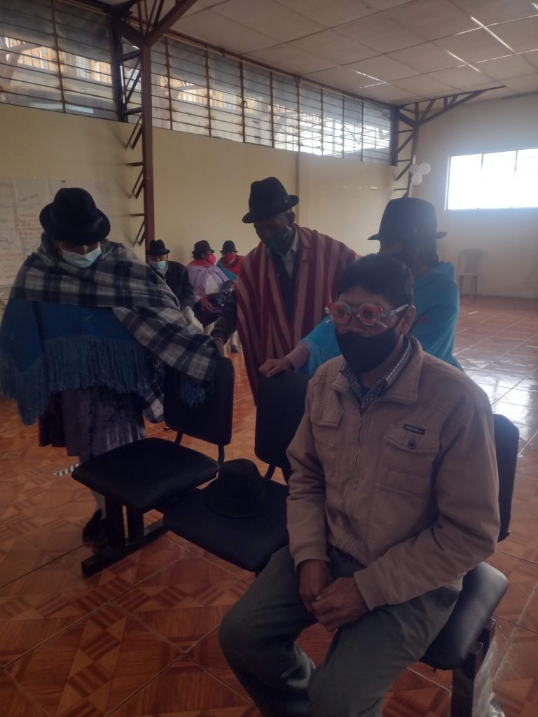 donación de lentes en Angamarca- Ecuador